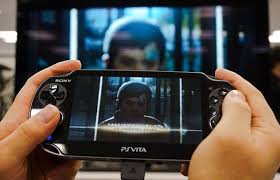 Мобильные игры помешали успеху PlayStation Vita